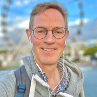Henning Pless