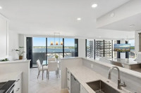 Waterfront Homes & Palm Beach Condos for Sale in Florida
